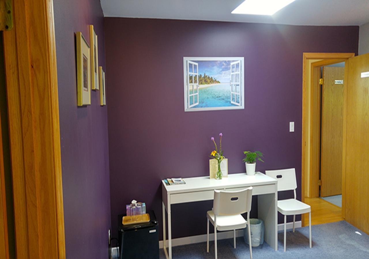 Sunshine Coast Treetop B&B Sechelt Bagian luar foto